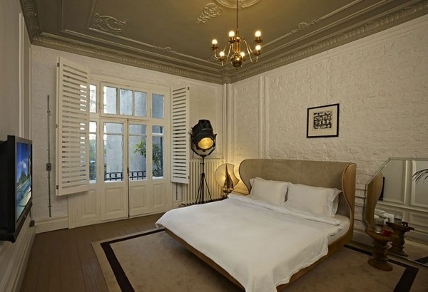 ����ɫ�cС����������F���L��ס