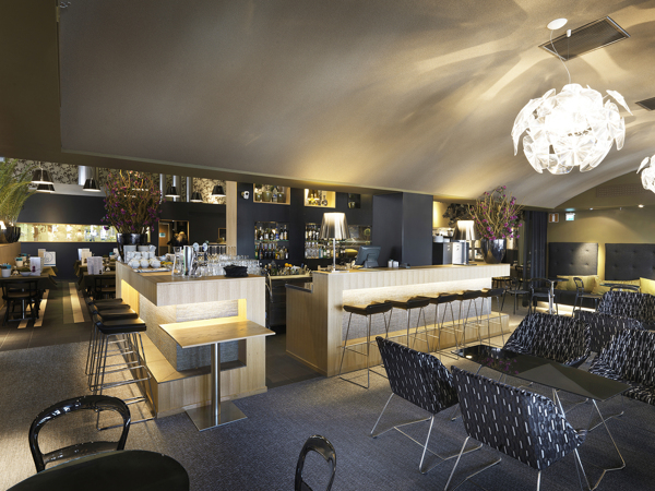 ���mFazerF8�͏d