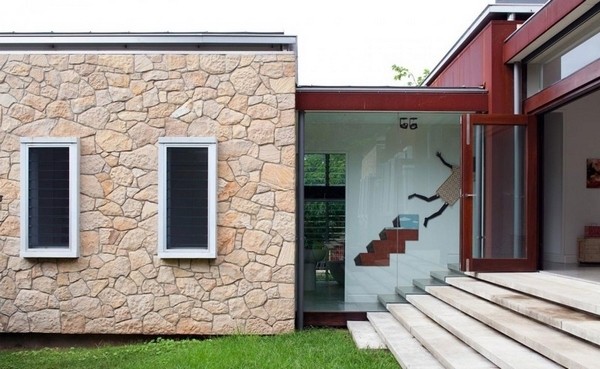 ���s�������Ĵ�����Foxground�r(n��ng)�f