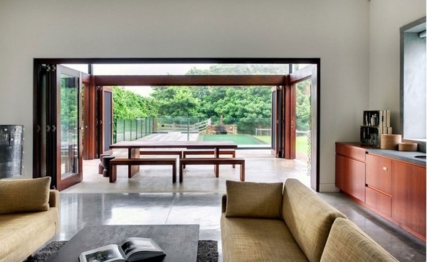 ���s�������Ĵ�����Foxground�r(n��ng)�f