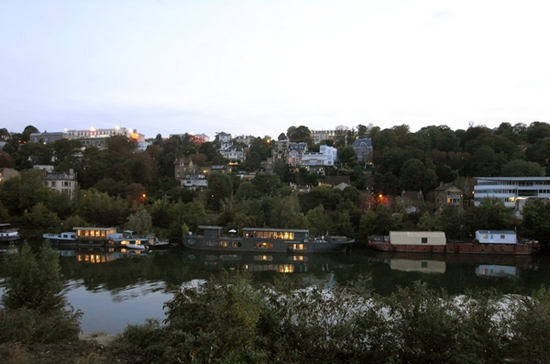 �������ʍu�R�r�͏d