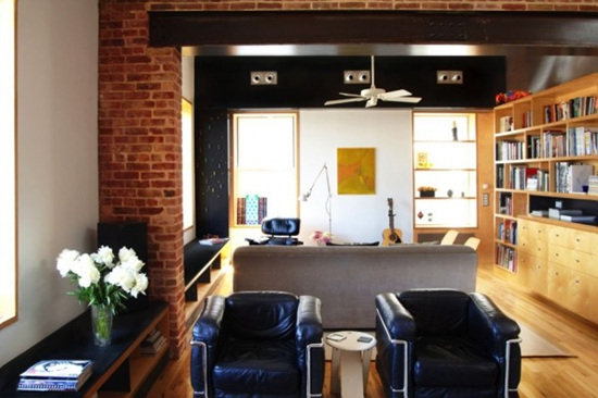 �{����ư���Ã��ŵĵ��{ɫ��Ԣ