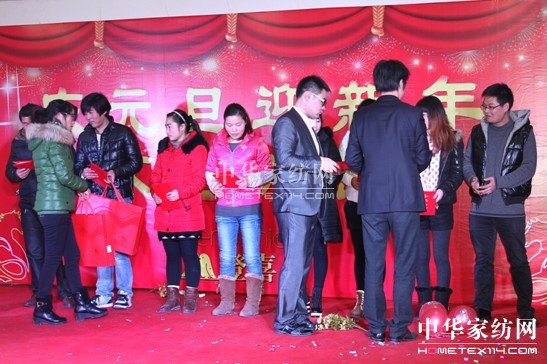 ��ϲ�B�Ҽ�Ԫ������A�M���_