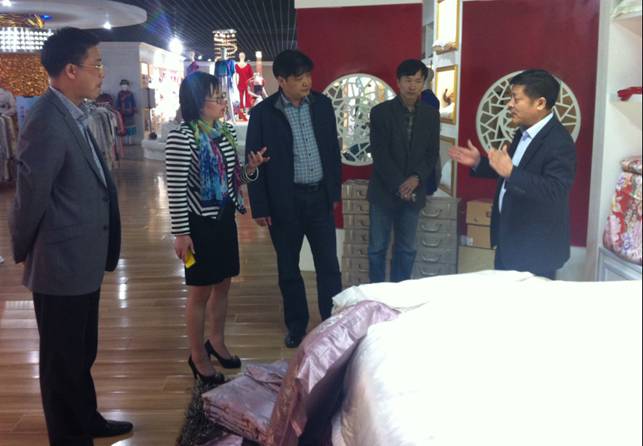 ���ýz�I���K�ݴ�WУ�I���W���^Ħ