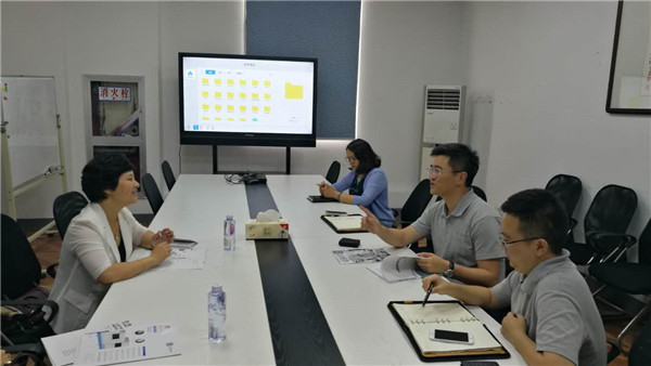 �Ƅ�(d��ng)�a(ch��n)�I(y��)�ںϣ����M(j��n)���g(sh��)�M(j��n)�������Ї��Ҽ��f(xi��)��(hu��)�{(di��o)�мҼ��O(sh��)����I(y��)