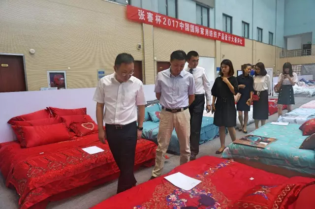 �Ҹ�������ζϯ����ͨ������������300���Ҽ��aƷ��Ů�����