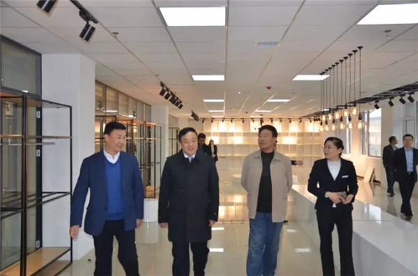 ��P��ģ�����w���Ҽo���^���м����衰�ۇ����x�������ء�