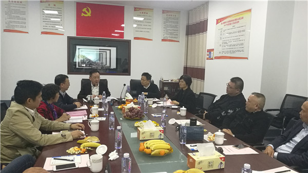 �Ϻ��Ҽ��f(xi��)��(hu��)��(hu��)�L(zh��ng)��(hu��)�h���B�Ƹ�������_