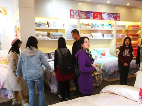 睡康寧家紡隆重進駐陽江市,場面火爆!