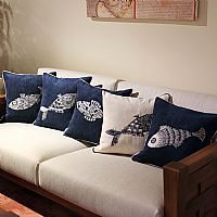 �������~(�{)