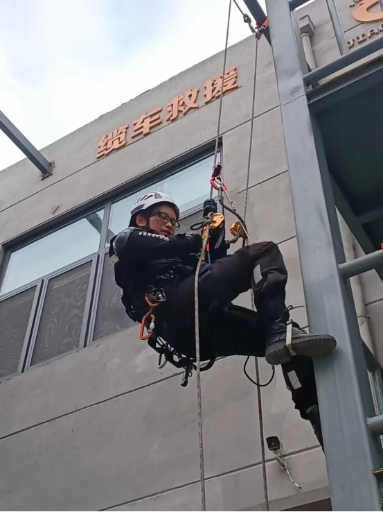 【百年海麗雅勞模人物專(zhuān)訪】謝丹：80后女博士的創(chuàng)新&ldquo;準(zhǔn)繩&rdquo;