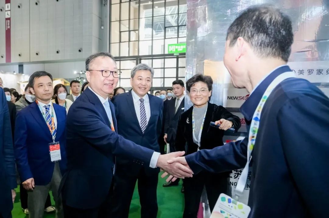 力為華夏添錦繡，織就神州好生活！2023中國紡聯(lián)春季聯(lián)展開幕式暨棉紡消費季活動啟動儀式舉行