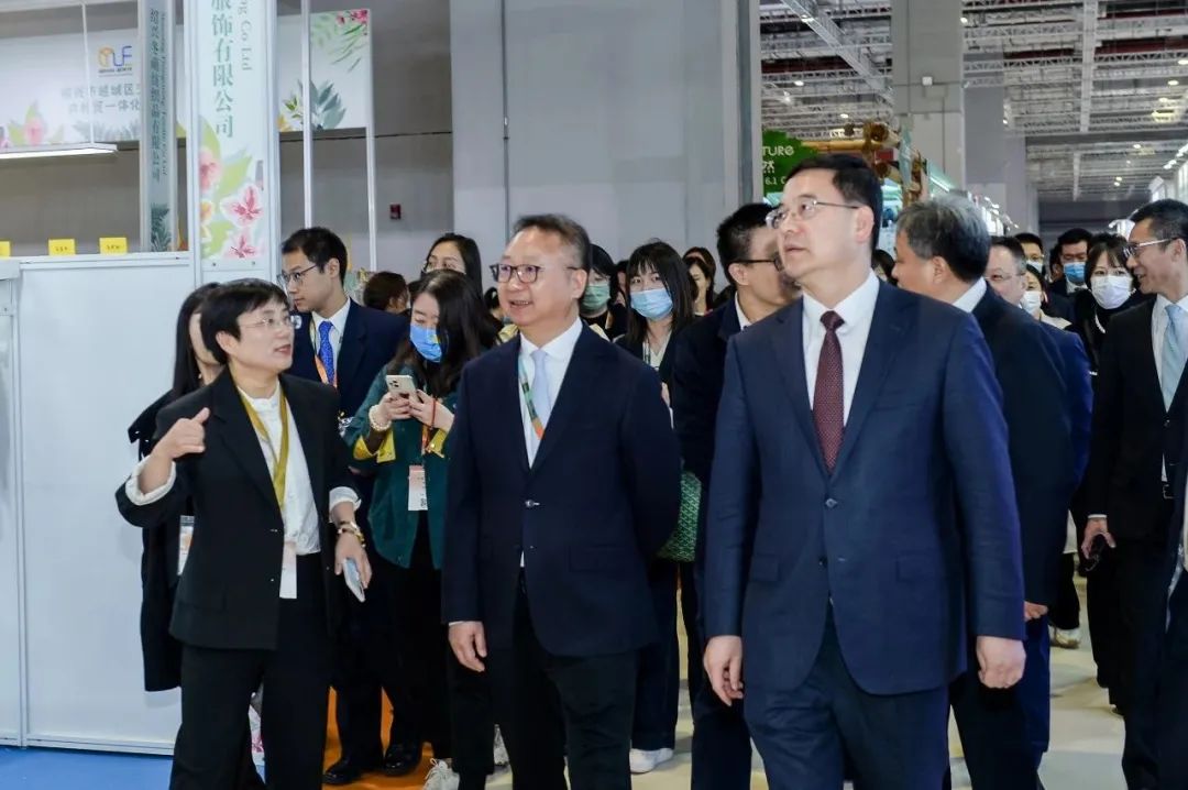 力為華夏添錦繡，織就神州好生活！2023中國紡聯(lián)春季聯(lián)展開幕式暨棉紡消費季活動啟動儀式舉行