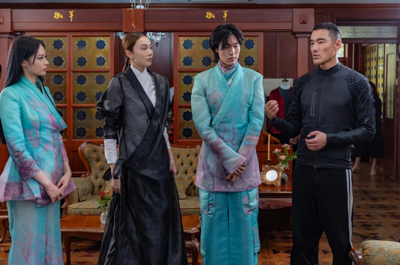 兵哥對(duì)話天津時(shí)裝周 | 中國(guó)首席超模胡兵親臨著名愛國(guó)實(shí)業(yè)家宋棐卿先生辦公樓共話東方時(shí)尚新生力