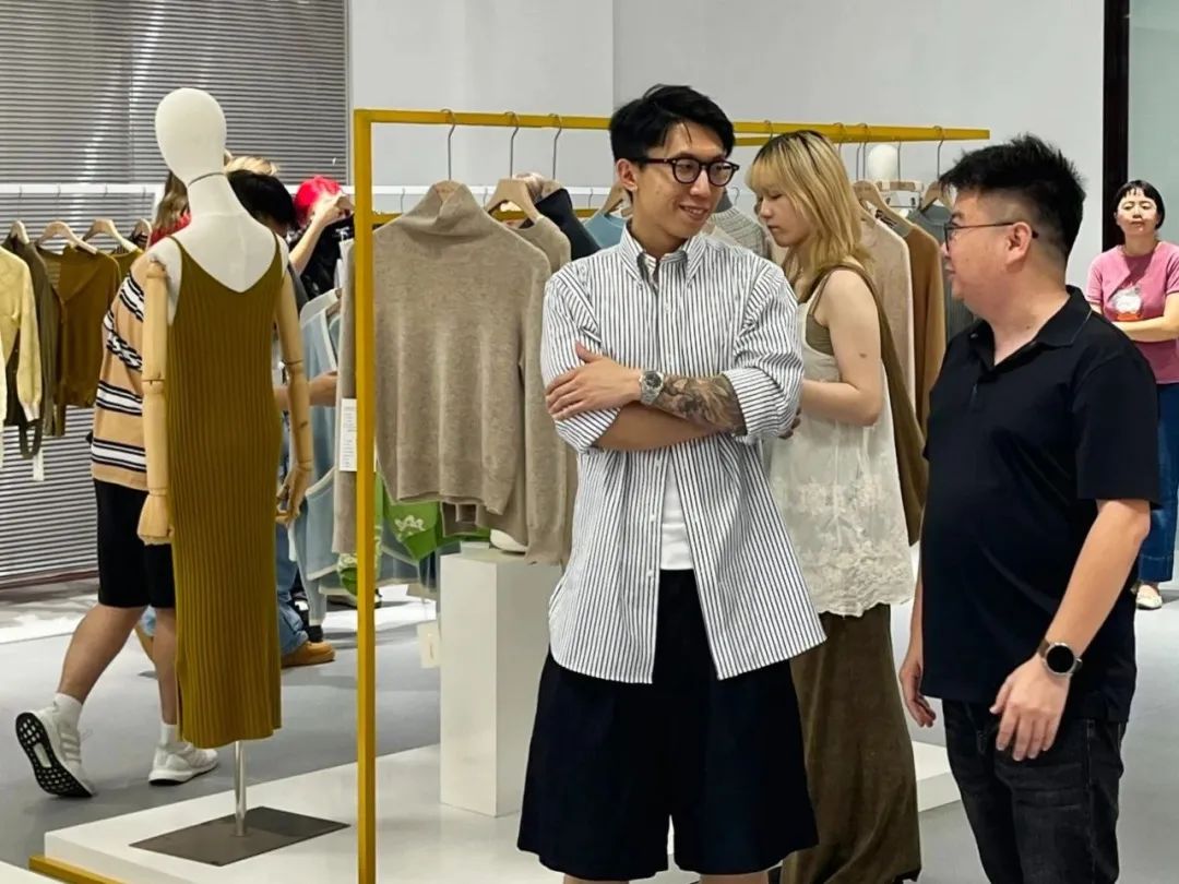 香港知專設(shè)計學(xué)院&ldquo;灣區(qū)探索行&mdash;針織啟航&rdquo;活動走進東莞大朗