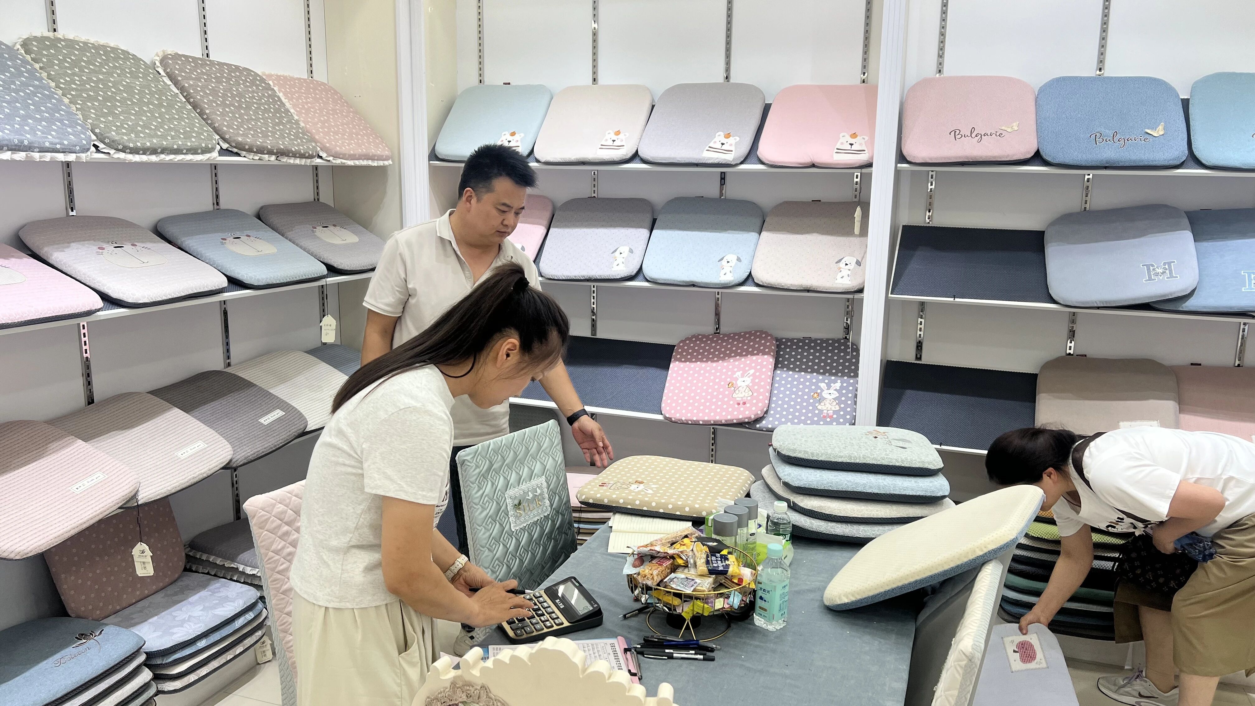 中國&middot;小堡第九屆布藝展覽會(huì)開幕