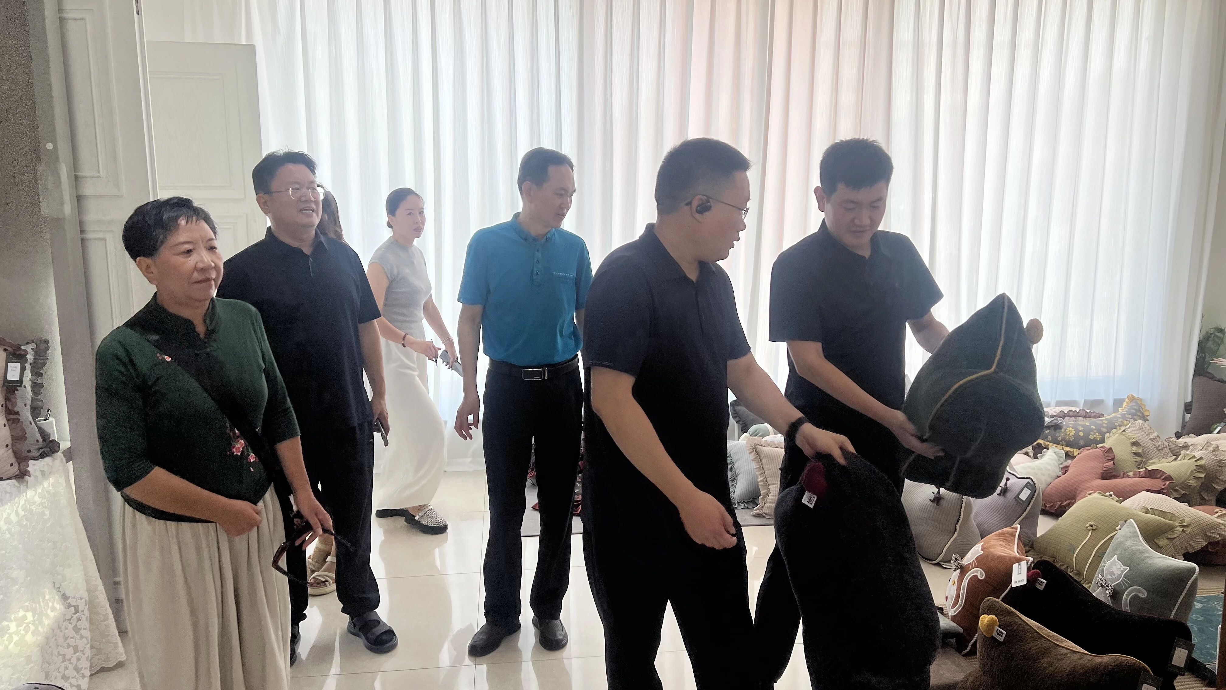 中國&middot;小堡第九屆布藝展覽會(huì)開幕
